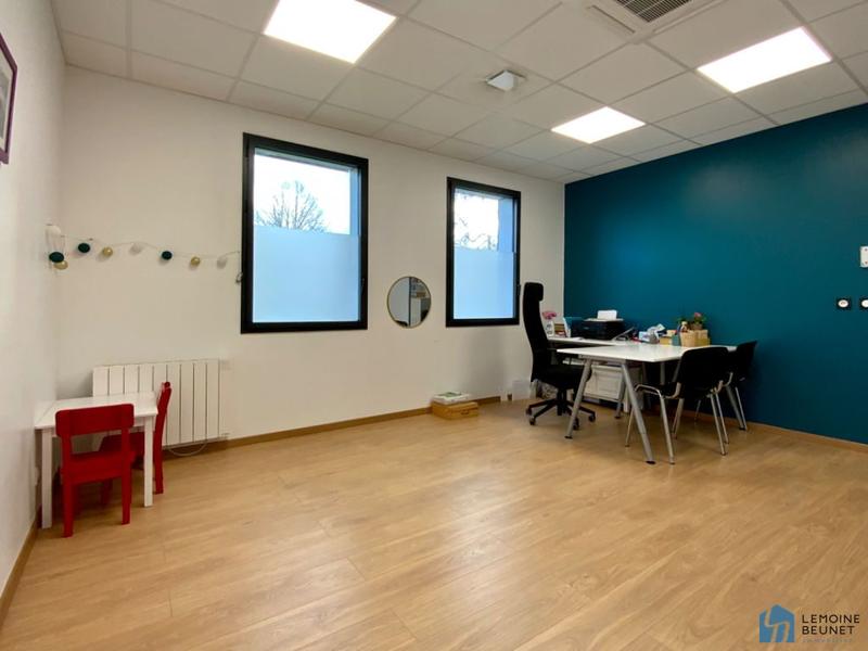 Local commercial - 104 m² - 4 pièces