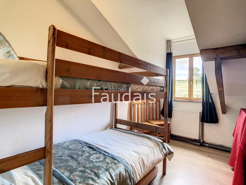 Propriété - 200 m² - 10 pièces