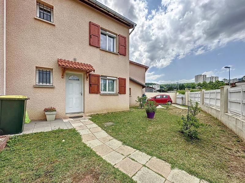 Maison - 110 m² - 4 pièces