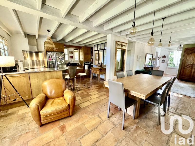 Maison - 230 m² - 8 pièces