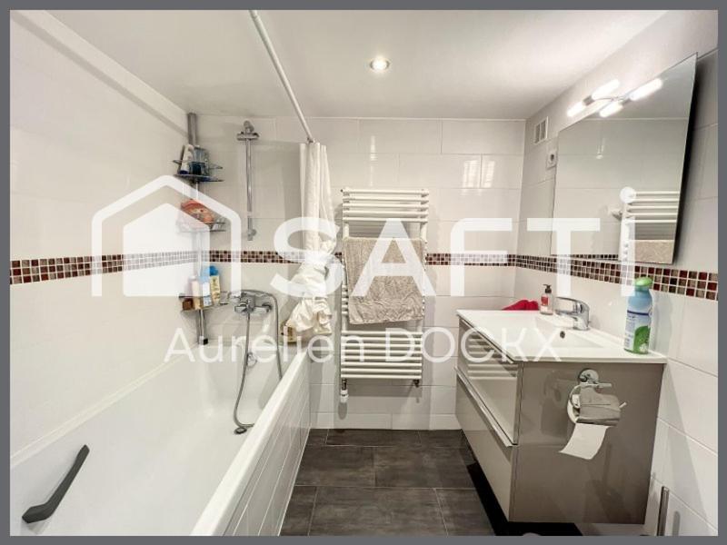 Maison - 177 m² - 7 pièces