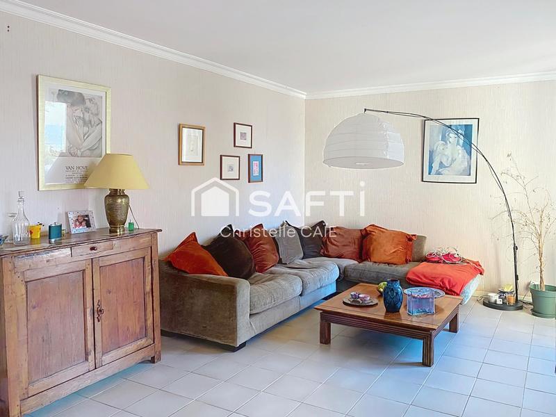 Maison - 229 m² - 7 pièces