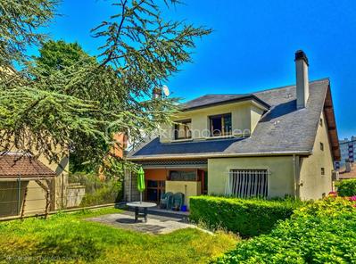 Maison d'architecte - 190 m² - 8 pièces