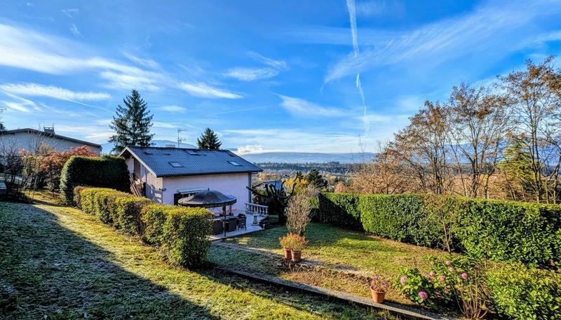 Maison - 143 m² - 8 pièces