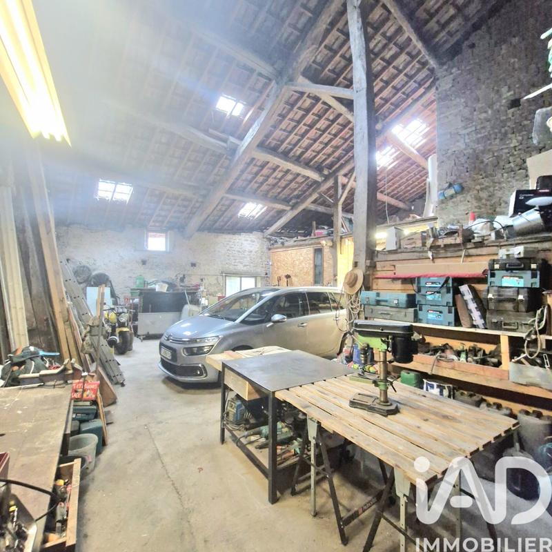 Maison - 234 m² - 8 pièces