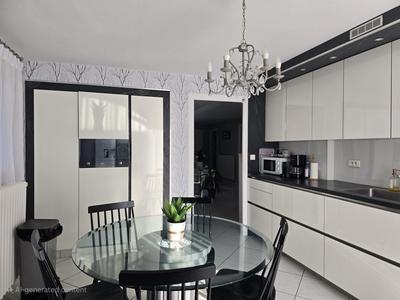 Maison - 140 m² - 4 pièces