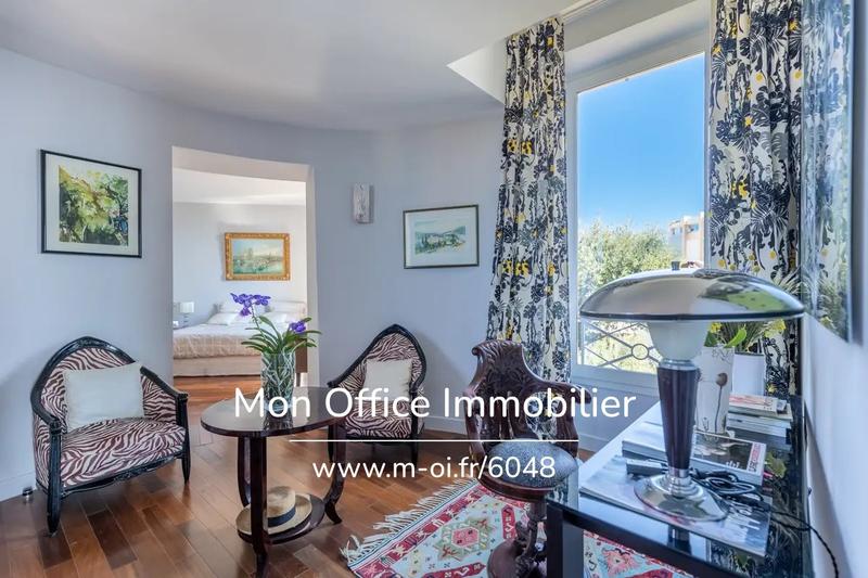 Maison bourgeoise - 401 m² - 8 pièces