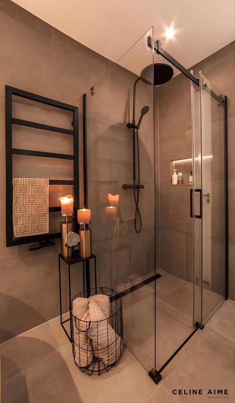 Appartement - 153 m² - 5 pièces