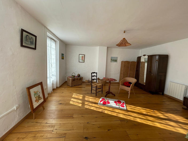 Maison - 137 m² - 5 pièces