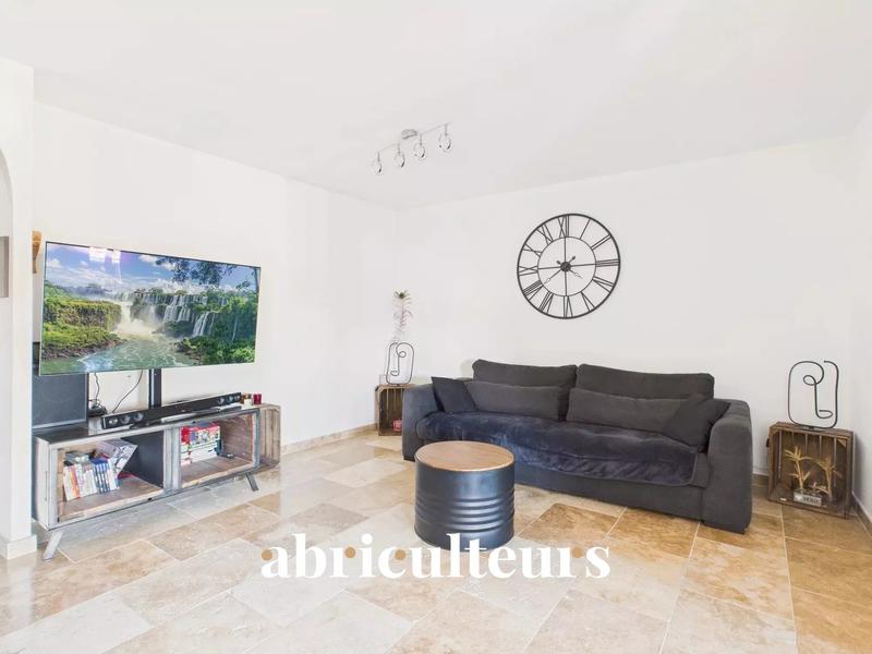 Appartement - 95 m² - 3 pièces