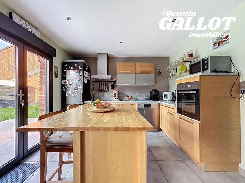 Maison - 97 m² - 4 pièces