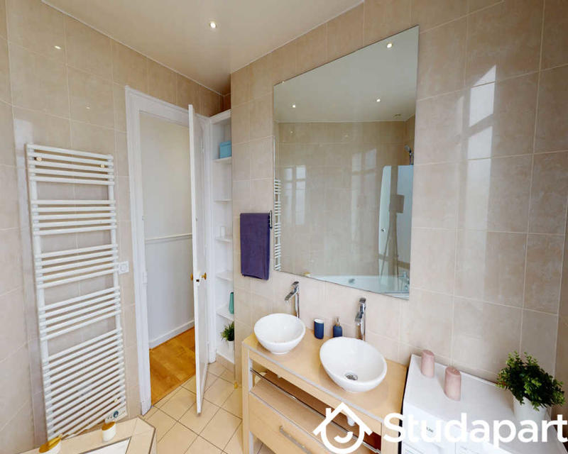 Chambre - 90 m² - 1 pièce