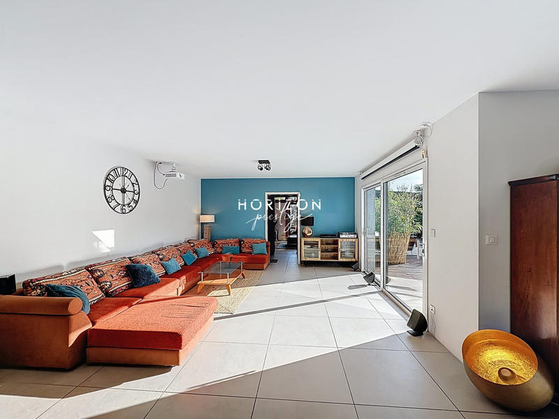 Maison contemporaine - 200 m² - 8 pièces