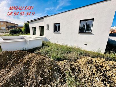 Villa - 99 m² - 5 pièces