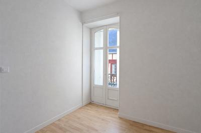 Appartement - 49 m² - 3 pièces