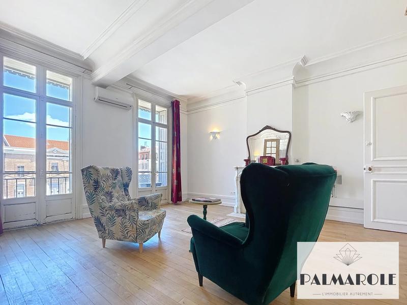 Appartement - 162 m² - 4 pièces