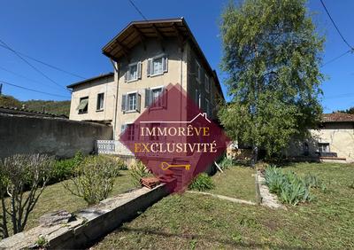 Maison - 120 m² - 7 pièces