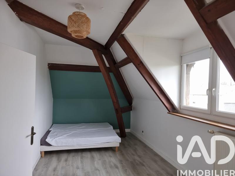 Maison - 240 m² - 8 pièces