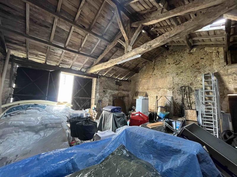 Maison en pierre - 100 m² - 4 pièces