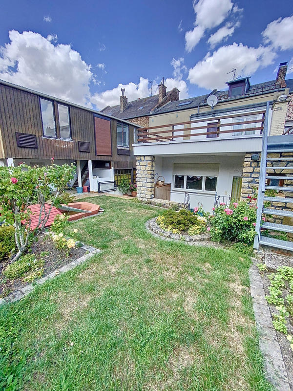 Maison - 175 m² - 7 pièces