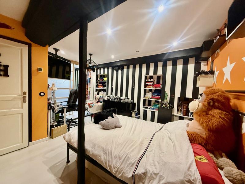 Maison - 142 m² - 6 pièces