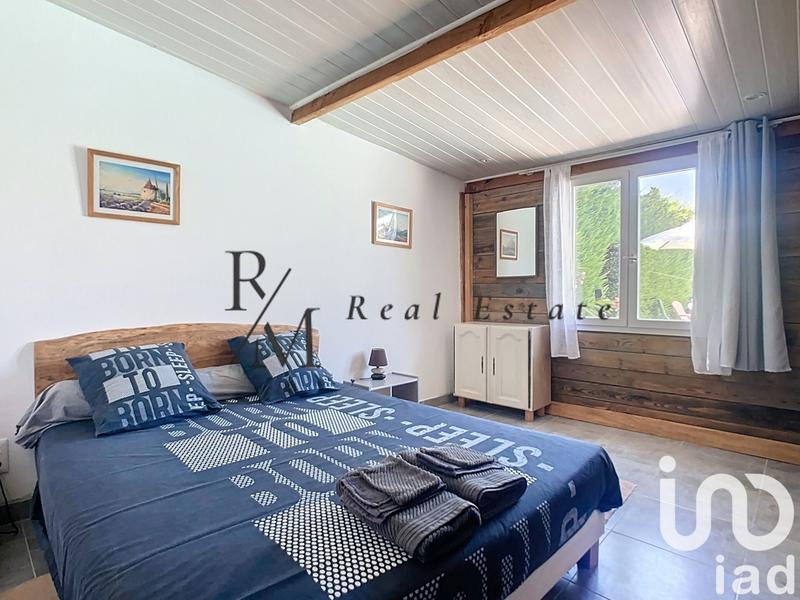 Maison - 330 m² - 12 pièces