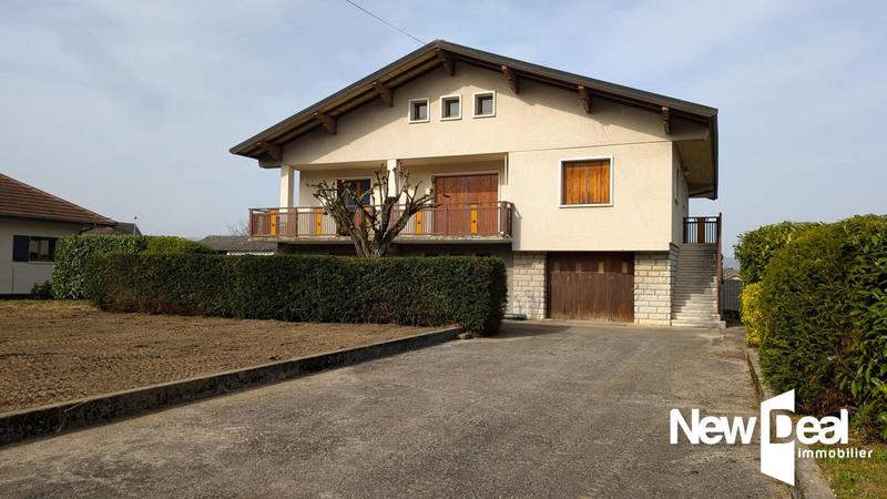 Maison - 206 m² - 9 pièces