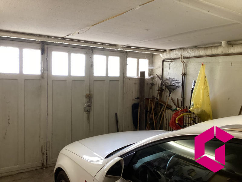 Maison traditionnelle - 168 m² - 9 pièces