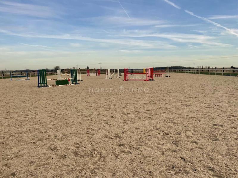 Corps de ferme - 200 m² - 7 pièces