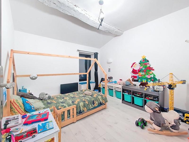 Maison - 97 m² - 3 pièces