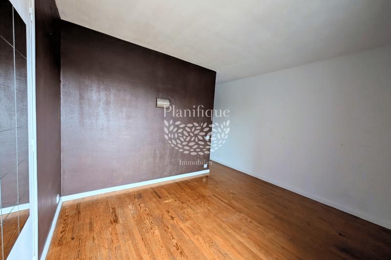 Appartement - 92 m² - 4 pièces