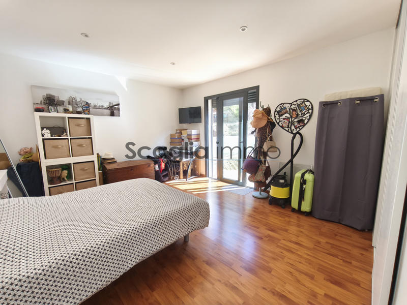 Villa - 150 m² - 5 pièces