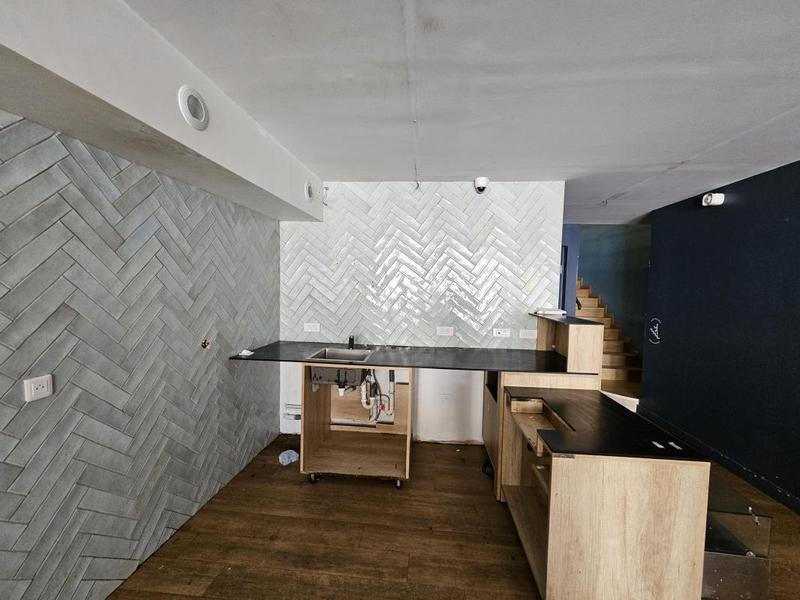 Local commercial - 166 m² - 3 pièces