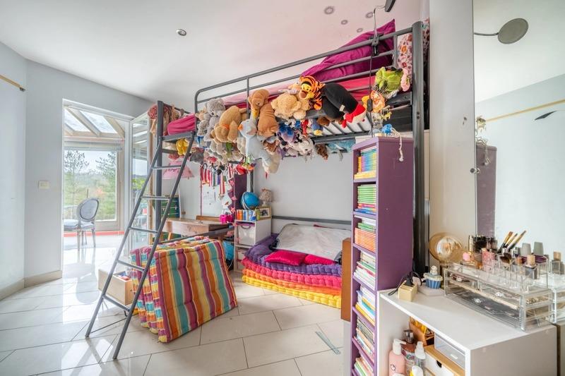 Maison - 360 m² - 8 pièces