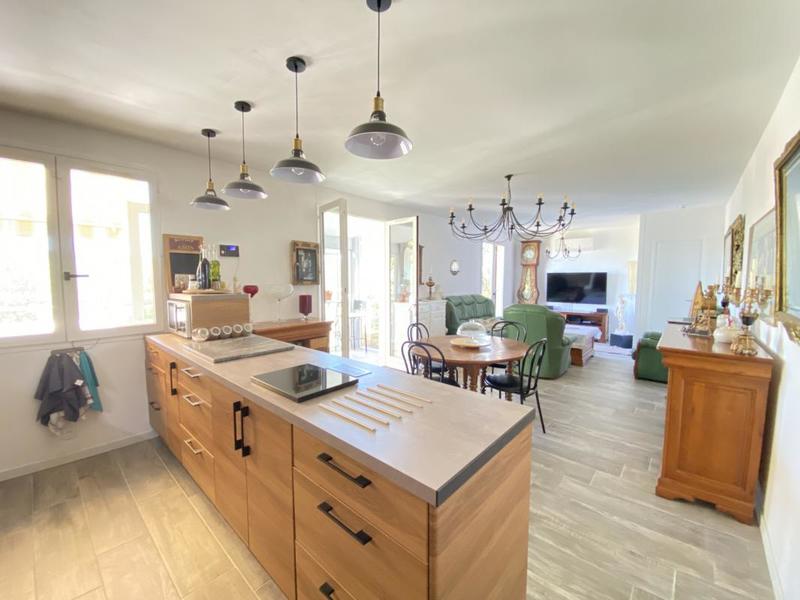 Villa - 80 m² - 4 pièces