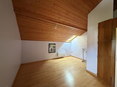 Propriété - 207 m² - 6 pièces
