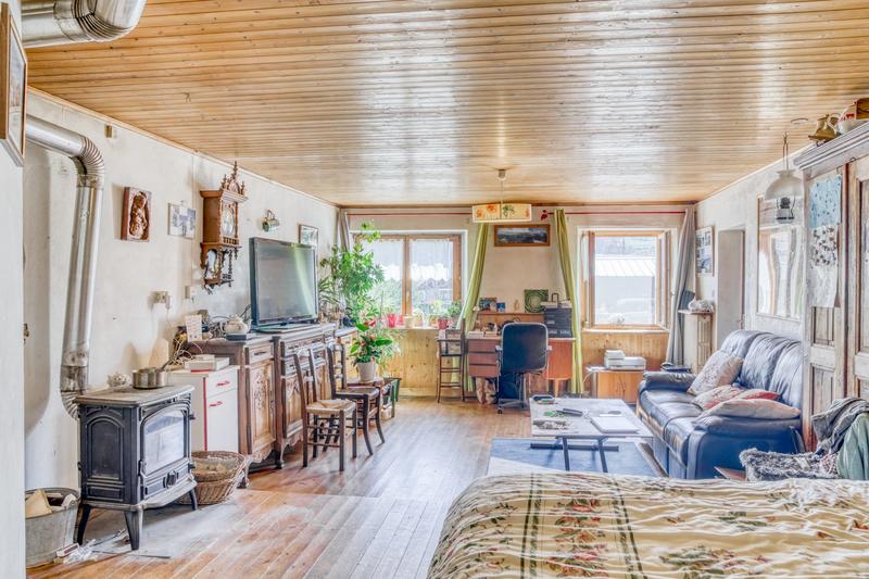 Châlet - 527 m² - 4 pièces