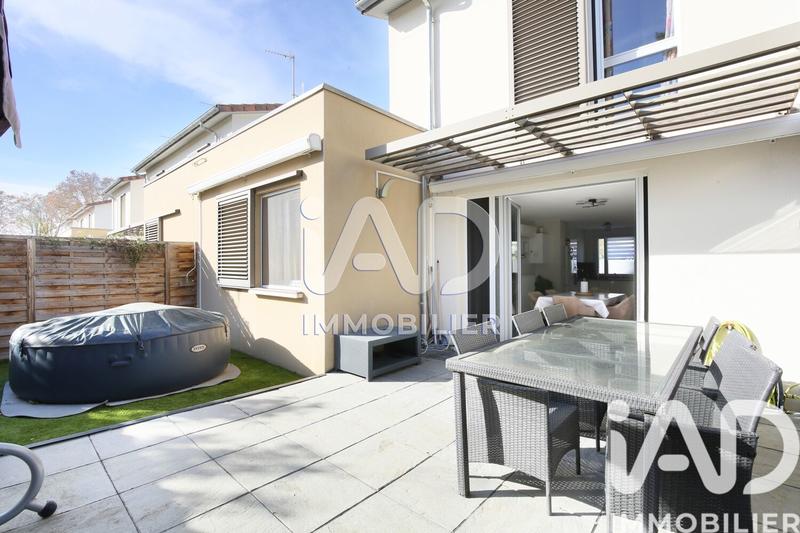 Maison - 96 m² - 5 pièces