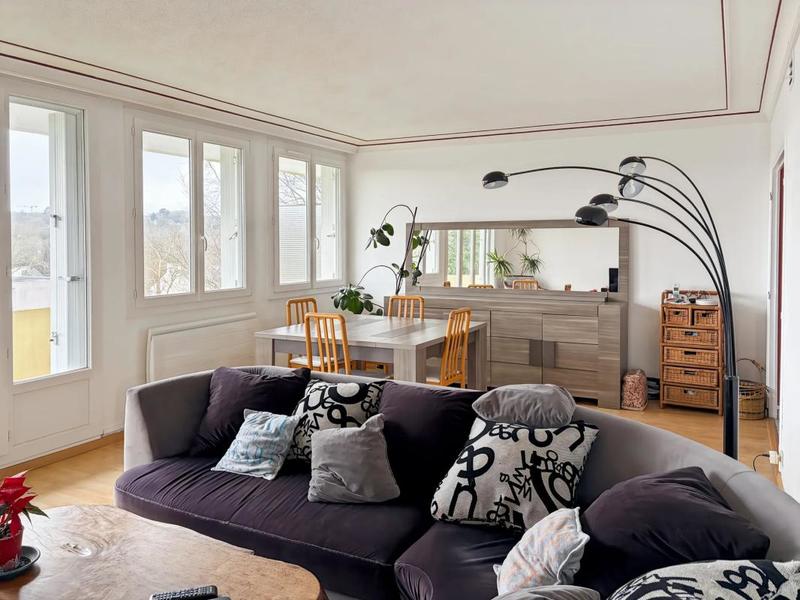 Appartement - 86 m² - 4 pièces