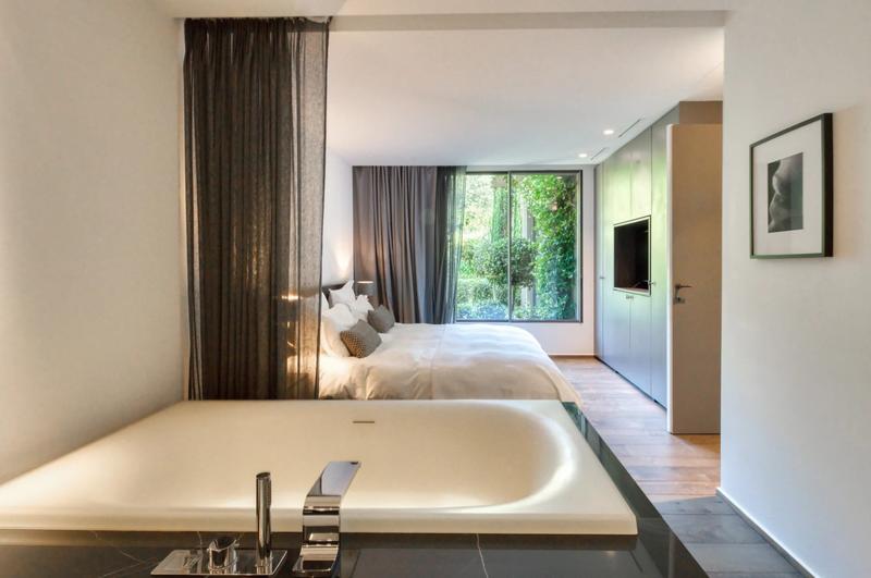 Villa - 335 m² - 7 pièces