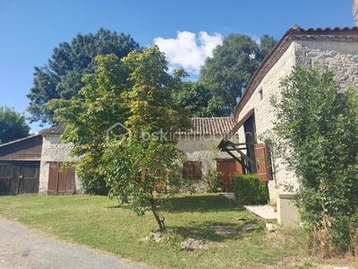 Maison en pierre - 243 m² - 6 pièces