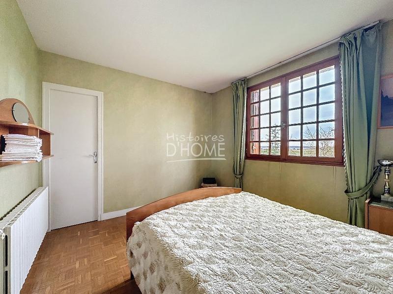 Pavillon - 140 m² - 6 pièces