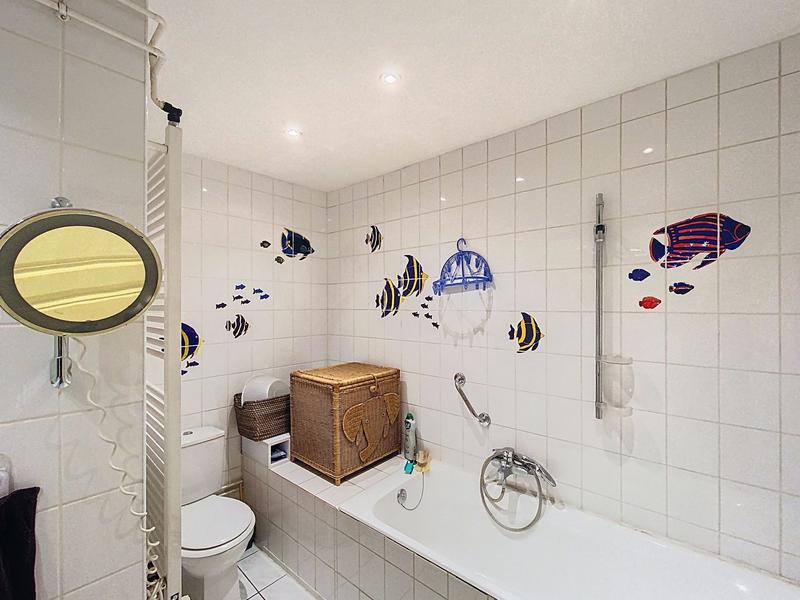 Appartement - 77 m² - 2 pièces