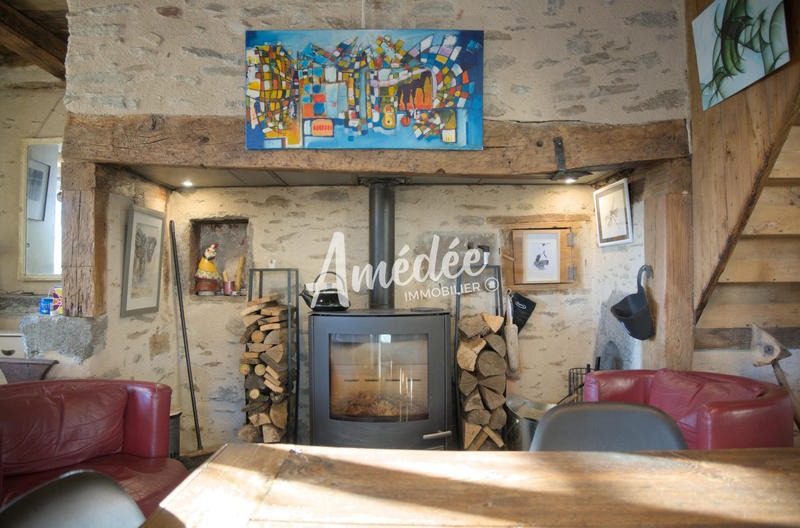 Maison traditionnelle - 195 m² - 9 pièces