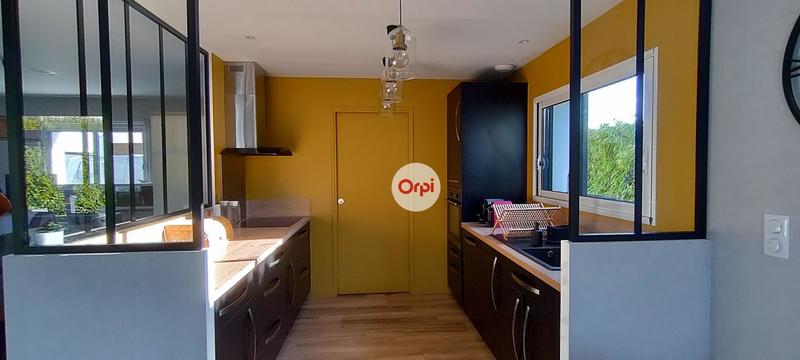 Maison - 99 m² - 4 pièces