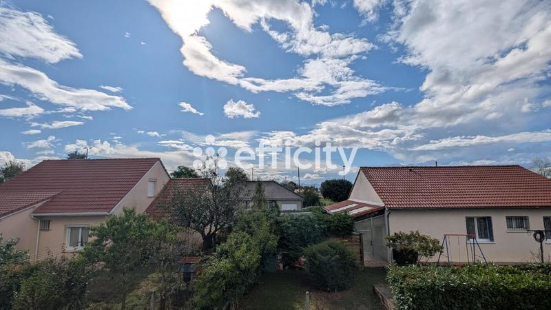 Maison - 77 m² - 6 pièces