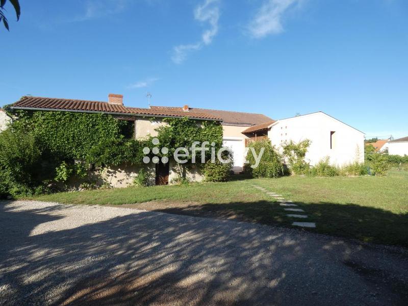 Maison - 230 m² - 8 pièces