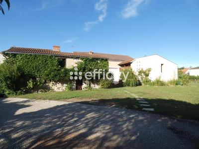 Maison - 230 m² - 8 pièces