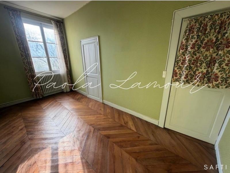 Maison - 184 m² - 8 pièces