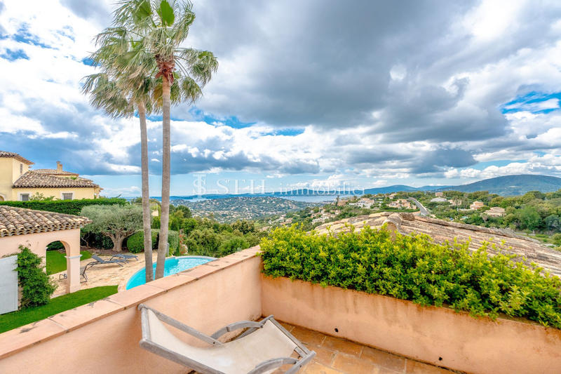 Villa - 200 m² - 5 pièces